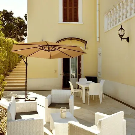 Donna Franca Holiday home *